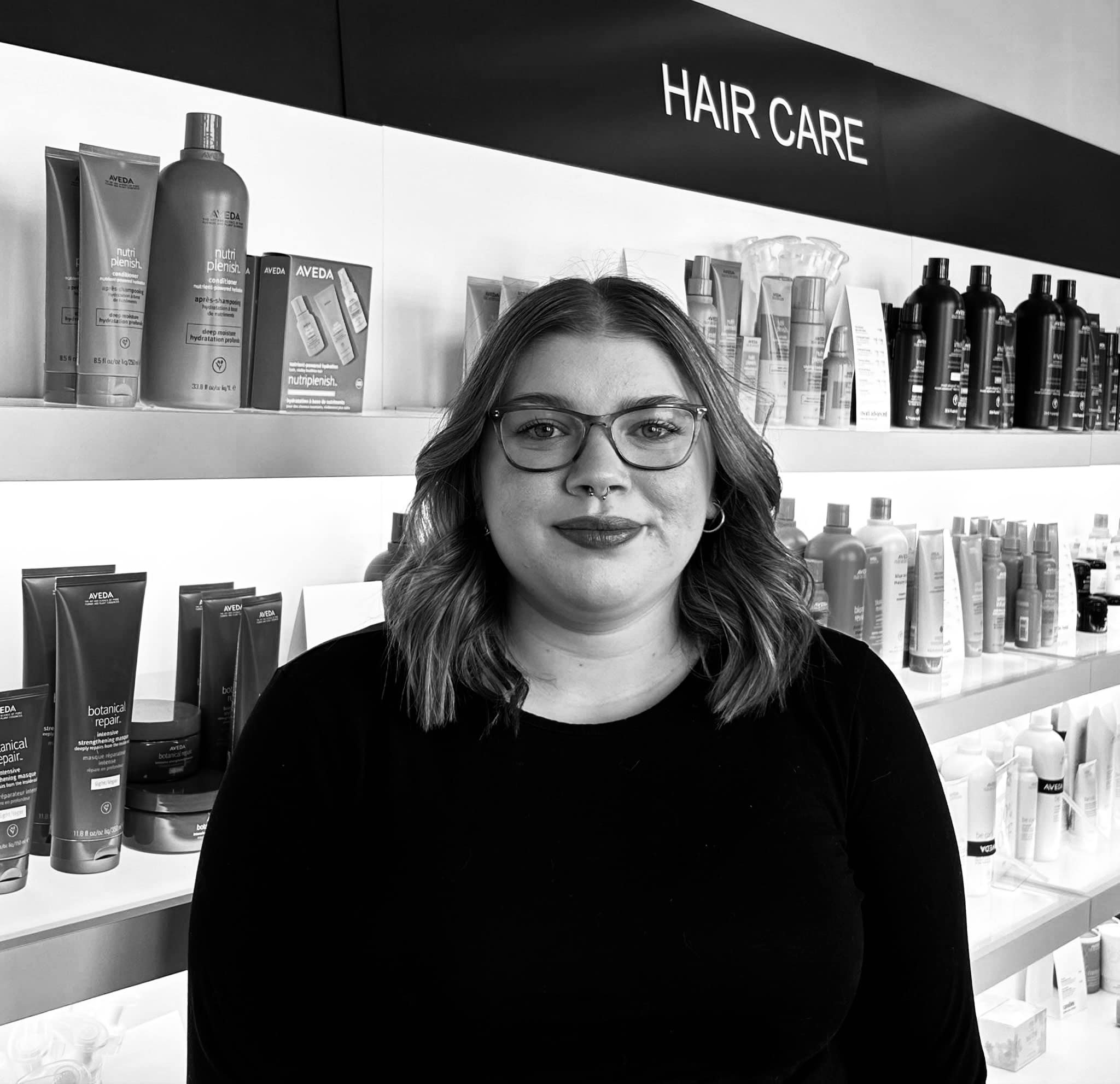 Rachel Irving - Aveda Hairstylist & Colourist